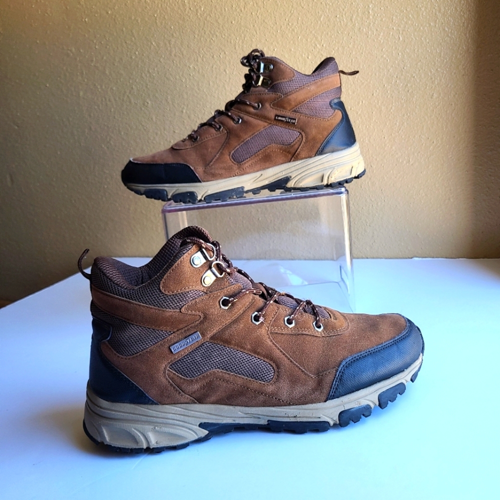 GOODYEAR AURORA BROWN SUEDE LACE-UP HIKING BOOTS SIZE 10